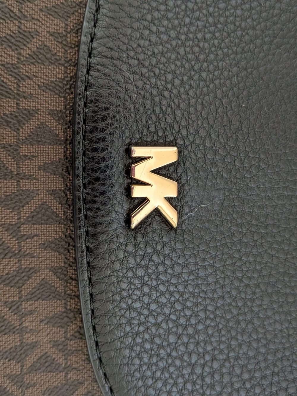 Michael Kors Signature Coated Canvas leather crossbody bag - Picture 2 of 6